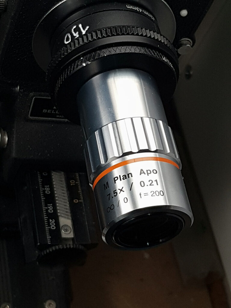 Objectif de microscope Mitutoyo LMPlanApo 7,5x/0,21 utilisé pour macrophoto
